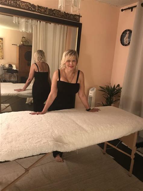 Intimate massage Escort Madona